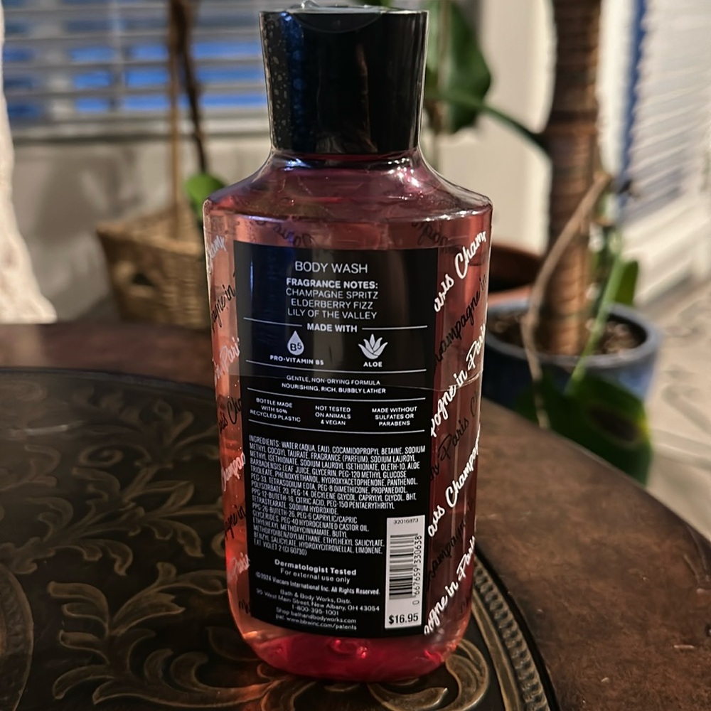 Bath & Body Works Body Wash- Emily in Paris- Champagne In Paris (10 fl oz) - Picture 2 of 2